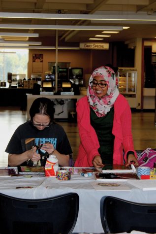 students create art