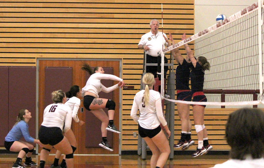 Raiders vs. Skagit Valley Cardinals