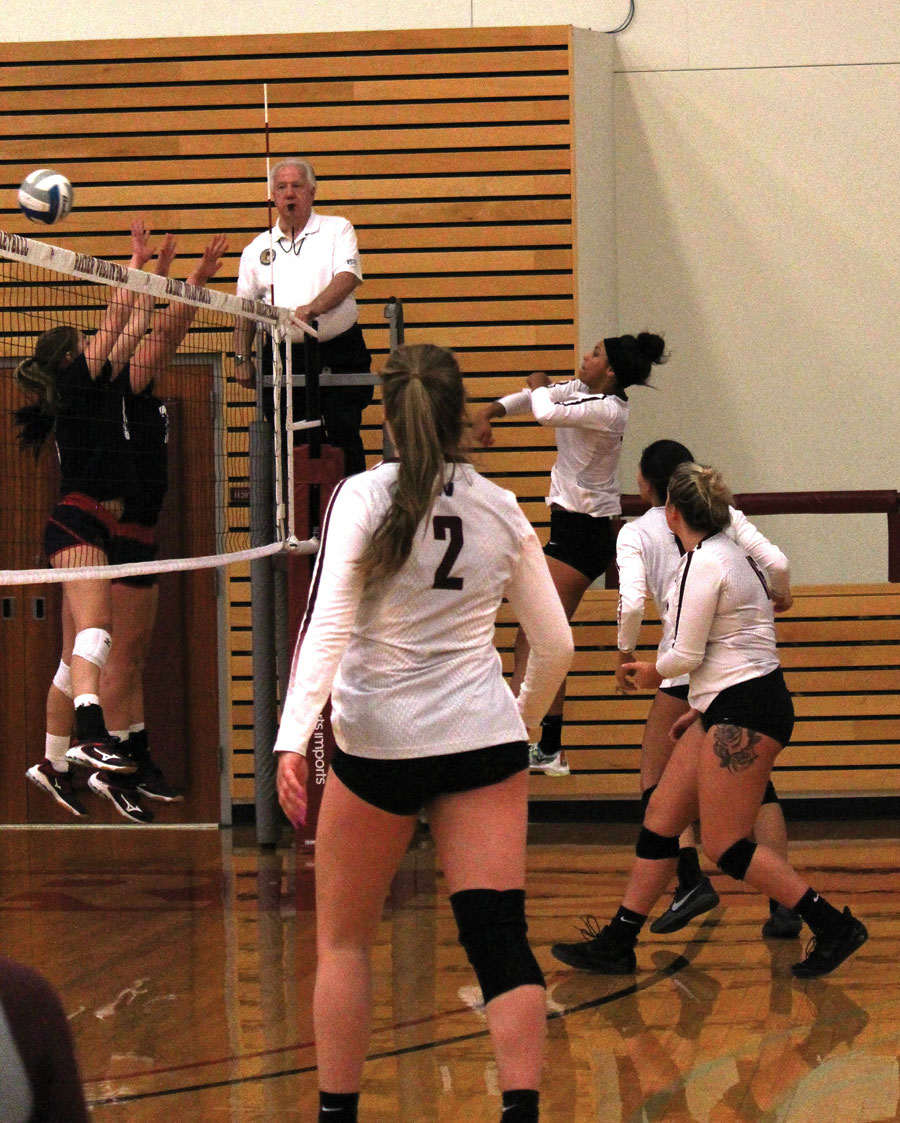 Raiders vs. Skagit Valley Cardinals