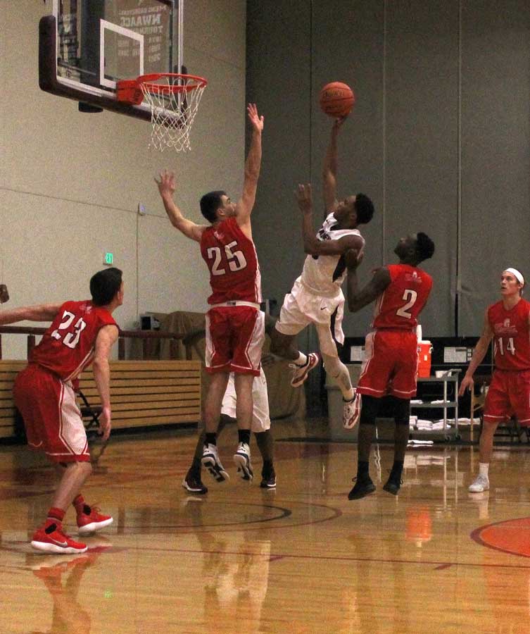 Raiders vs. Everett Trojans