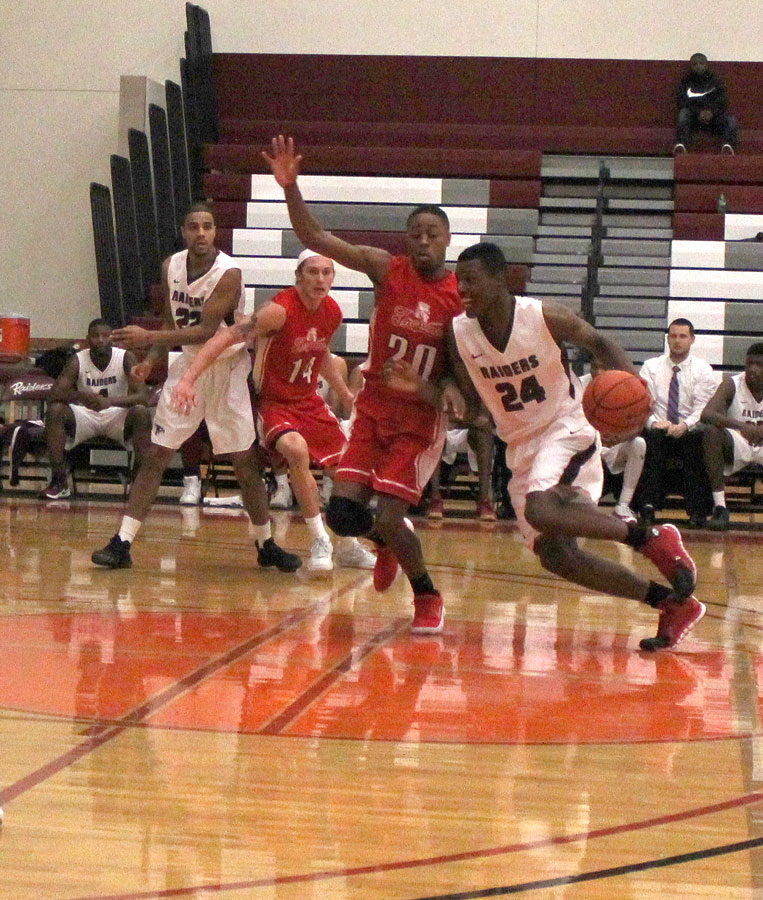 Raiders vs. Everett Trojans