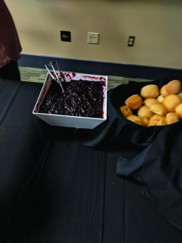 cranberry sauce and rolls